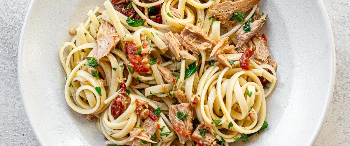 Pasta Aglio e Olio with Tuna & Sun-Dried Tomatoes